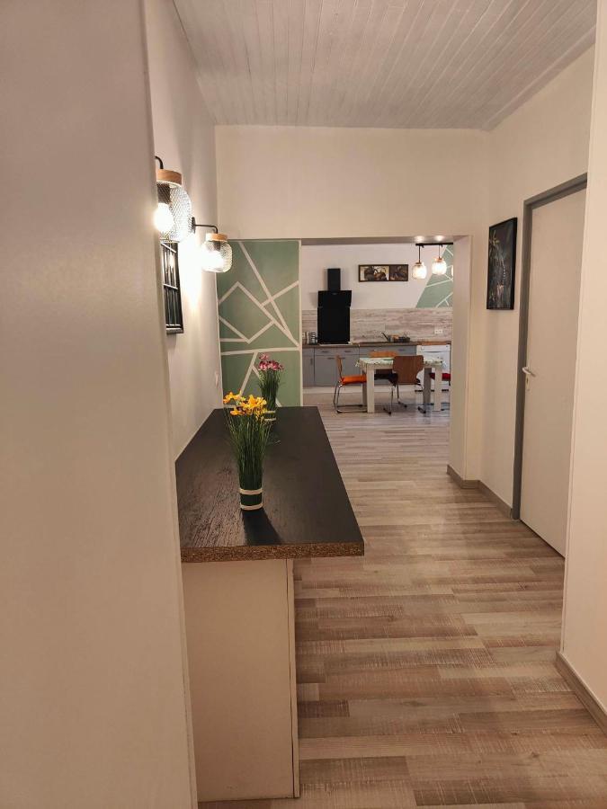 Appartement Le Cocon De Mila à Uzer  Extérieur photo