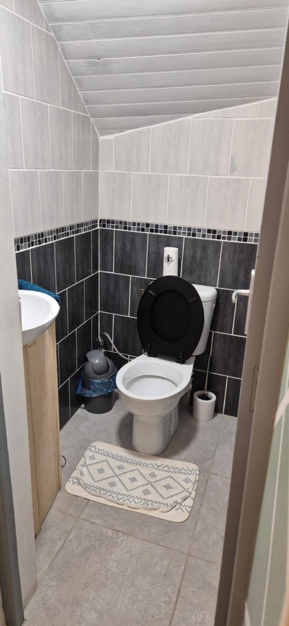 Appartement Le Cocon De Mila à Uzer  Extérieur photo