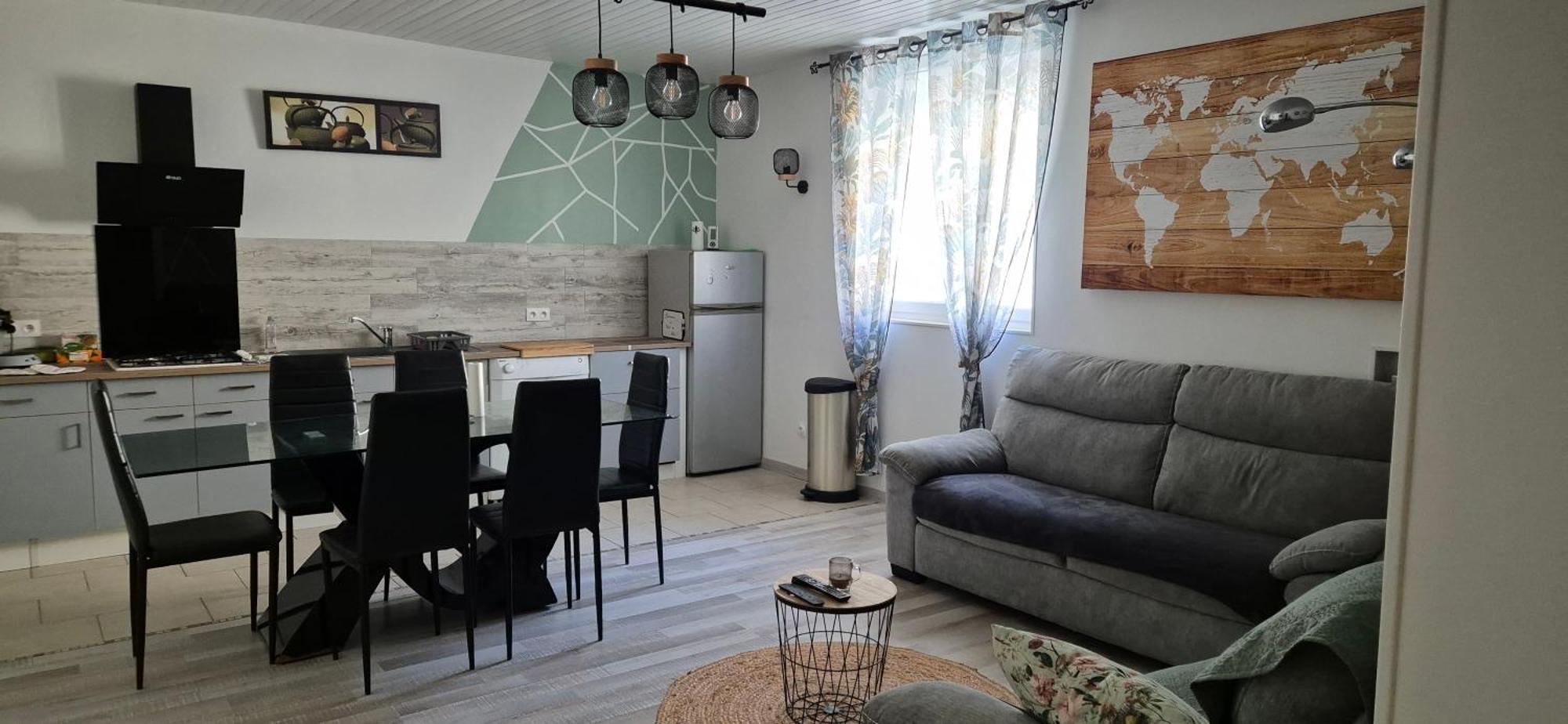 Appartement Le Cocon De Mila à Uzer  Extérieur photo